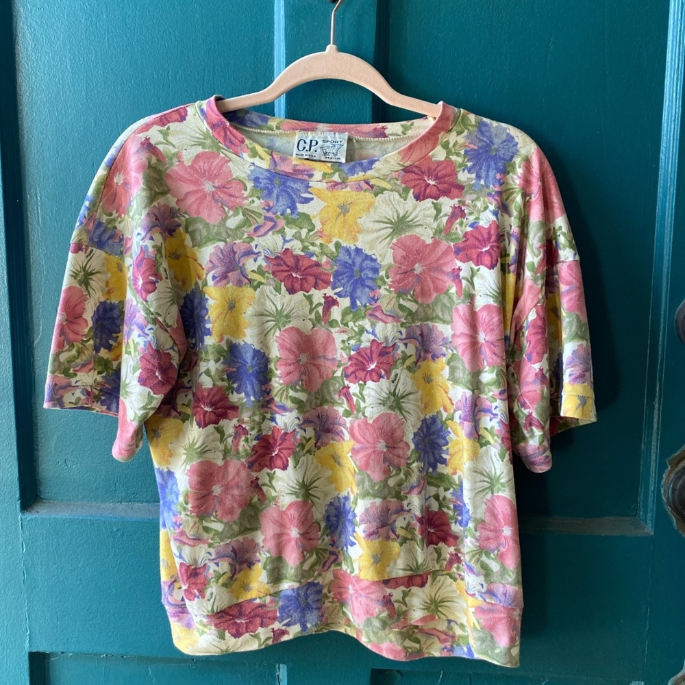 C.P. vintage floral top🌸